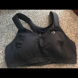 Nwot Brooks moving comfort sports bra 38c black